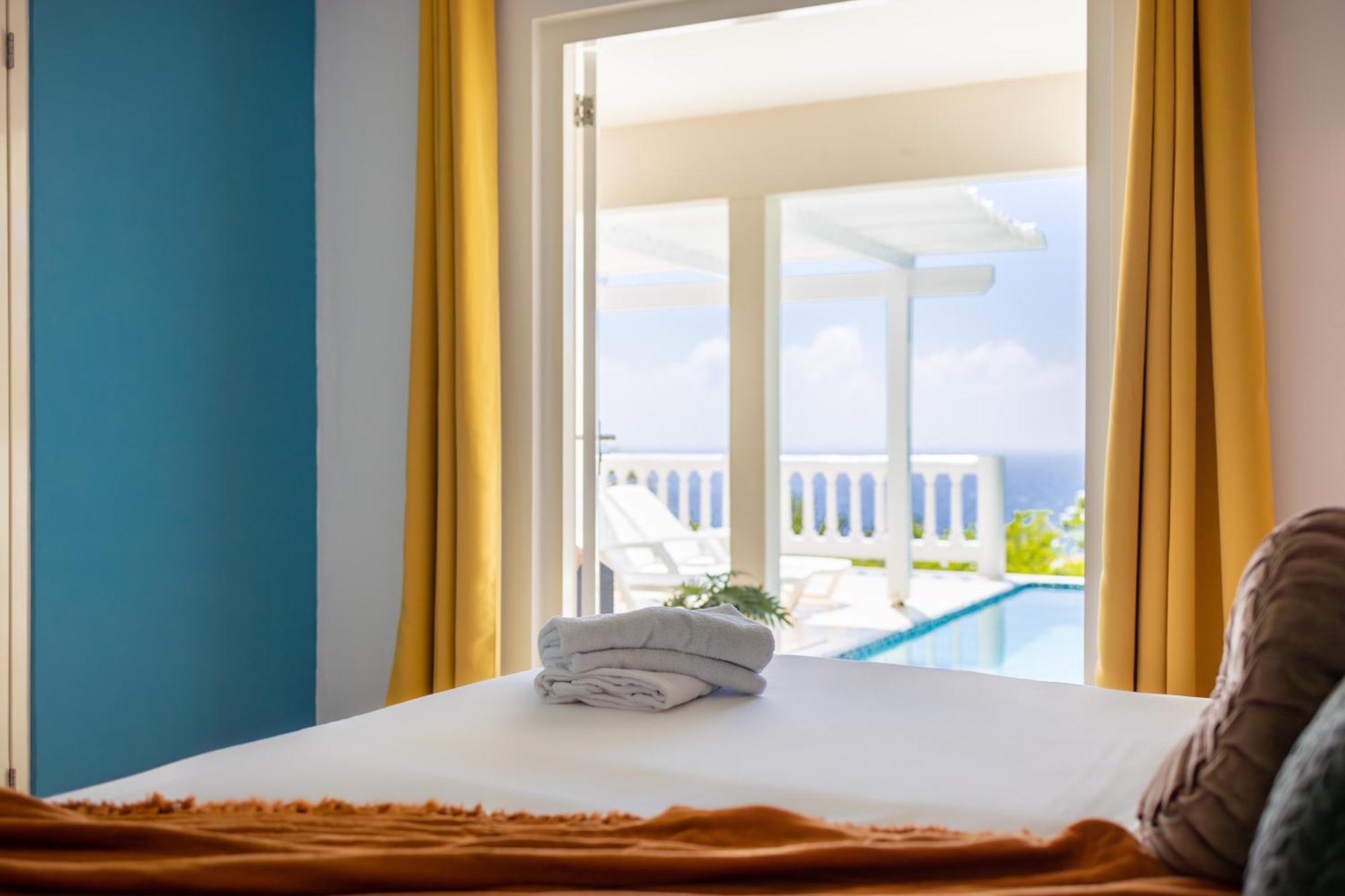 Coral Estate Holidays Willibrordus Экстерьер фото
