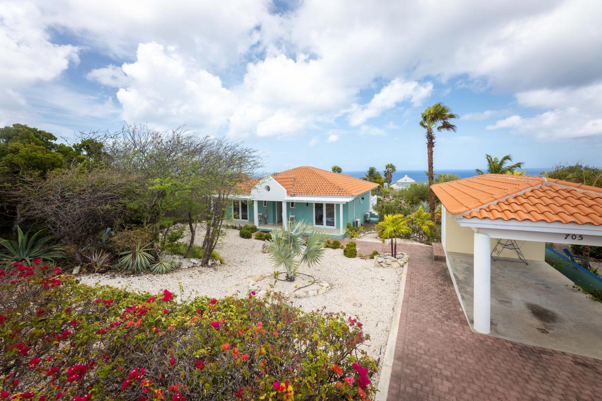 Coral Estate Holidays Willibrordus Экстерьер фото